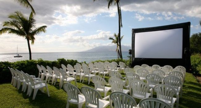 Outdoor Projection Screens
