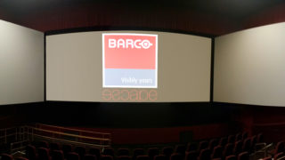 Développement du système d'écrans multiples Barco Escape
